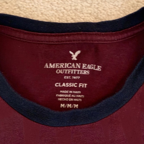 AE Classic Logo Shirt - Picture 2 of 3